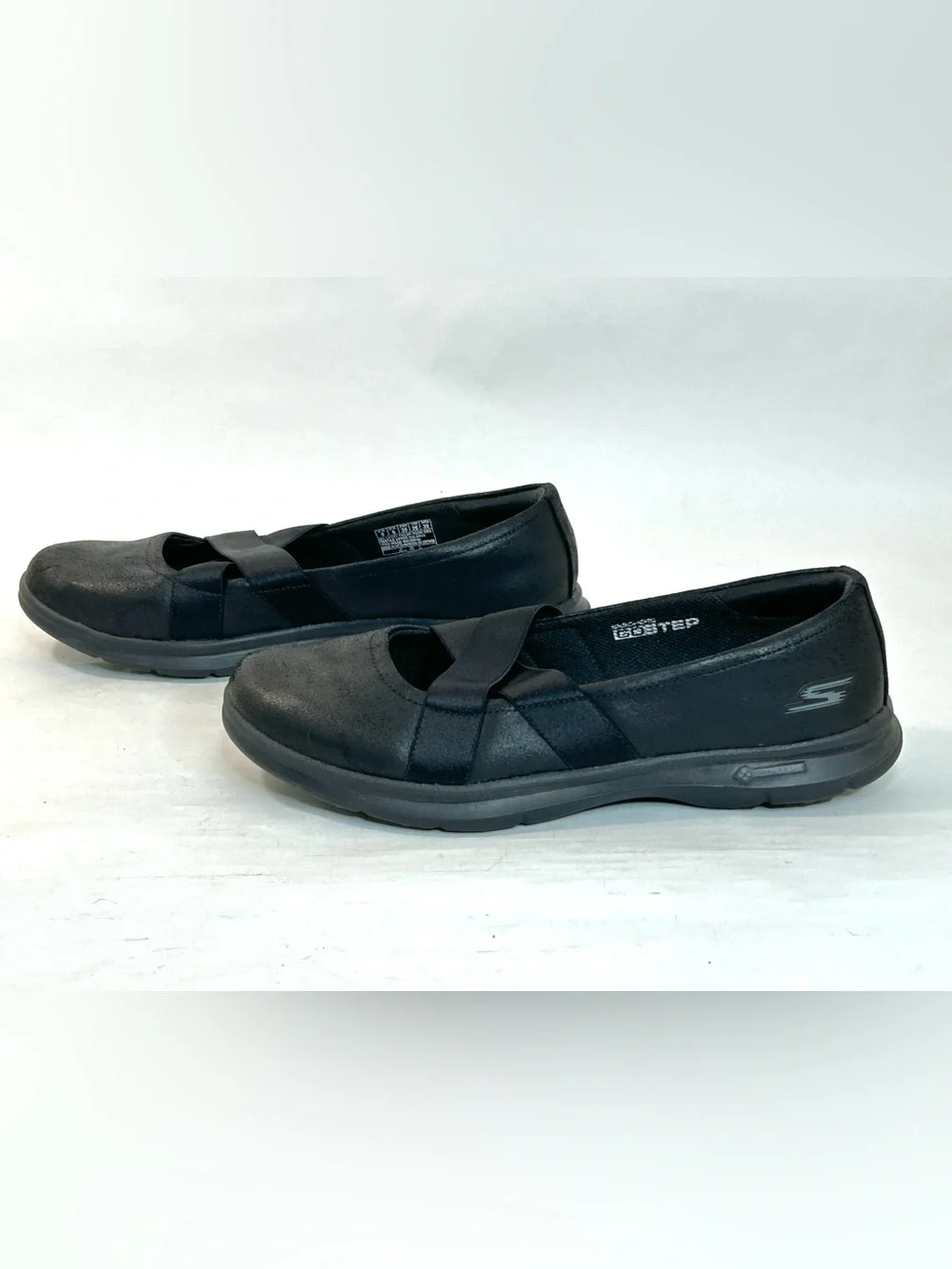 Skechers excellent preowned